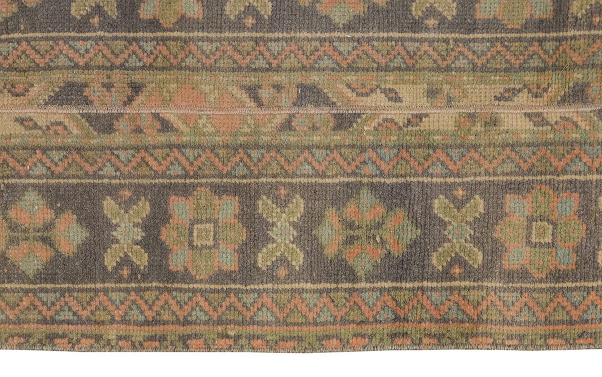 Runner Rug 1'8" x 10'11" feet 52 x 332 cm