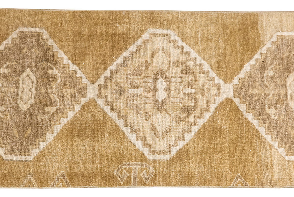 Runner Rug 2' x 15'5" feet 60 x 470 cm