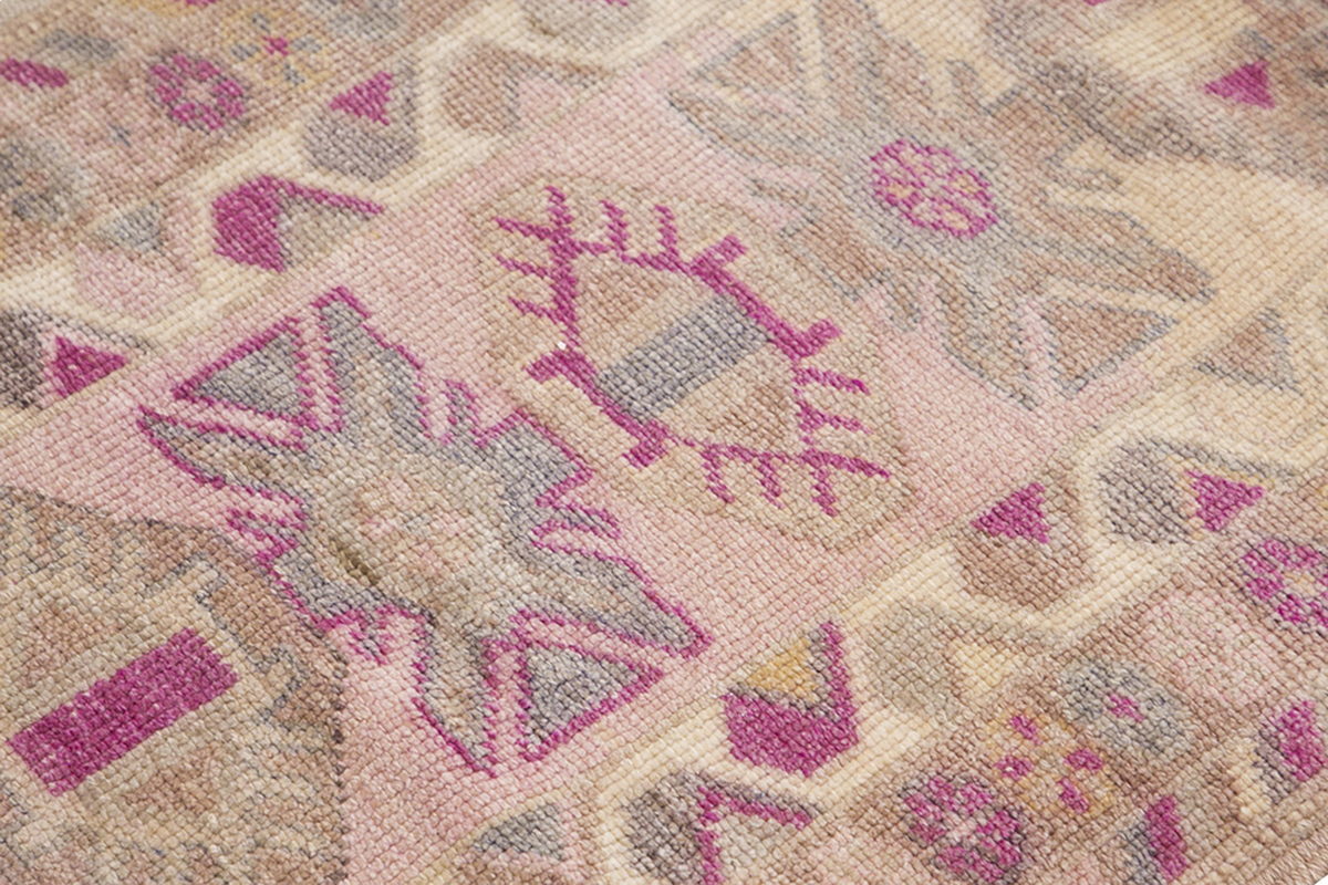 Runner Rug 2'8" x 11'9" feet 82 x 357 cm