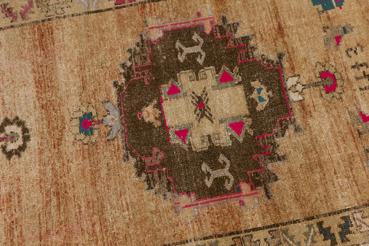 Runner Rug 3'1" x 8'10" feet 94 x 268 cm