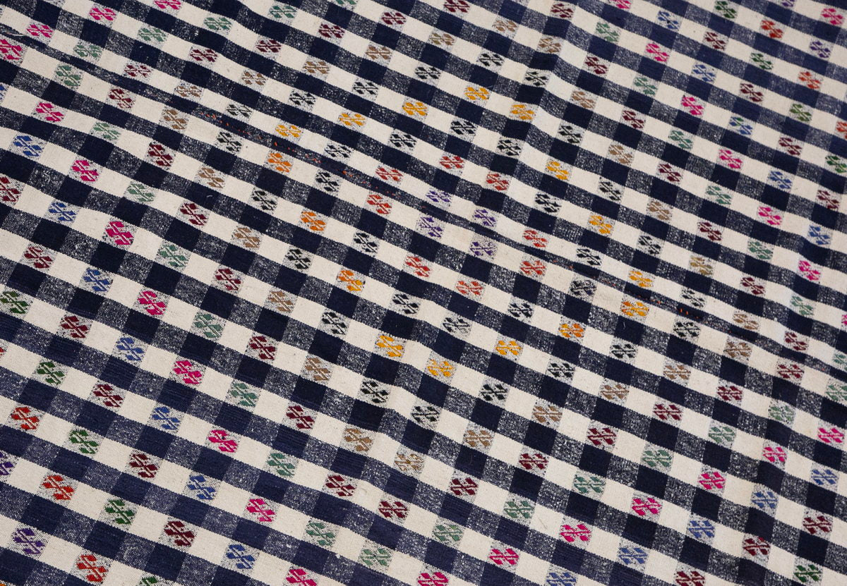 Stripe Kilim Rug 202x260cm (6'7" x 8'6")