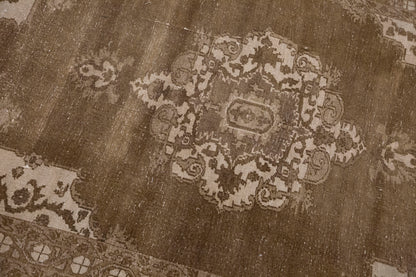 Turkish Kars Rug 195 x 295 cm (6.4 x 9.7 ft)