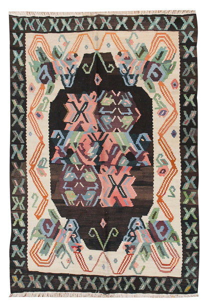 Turkish Moldovian Kilim, 138 x 186 cm / 4'6 x 6'1