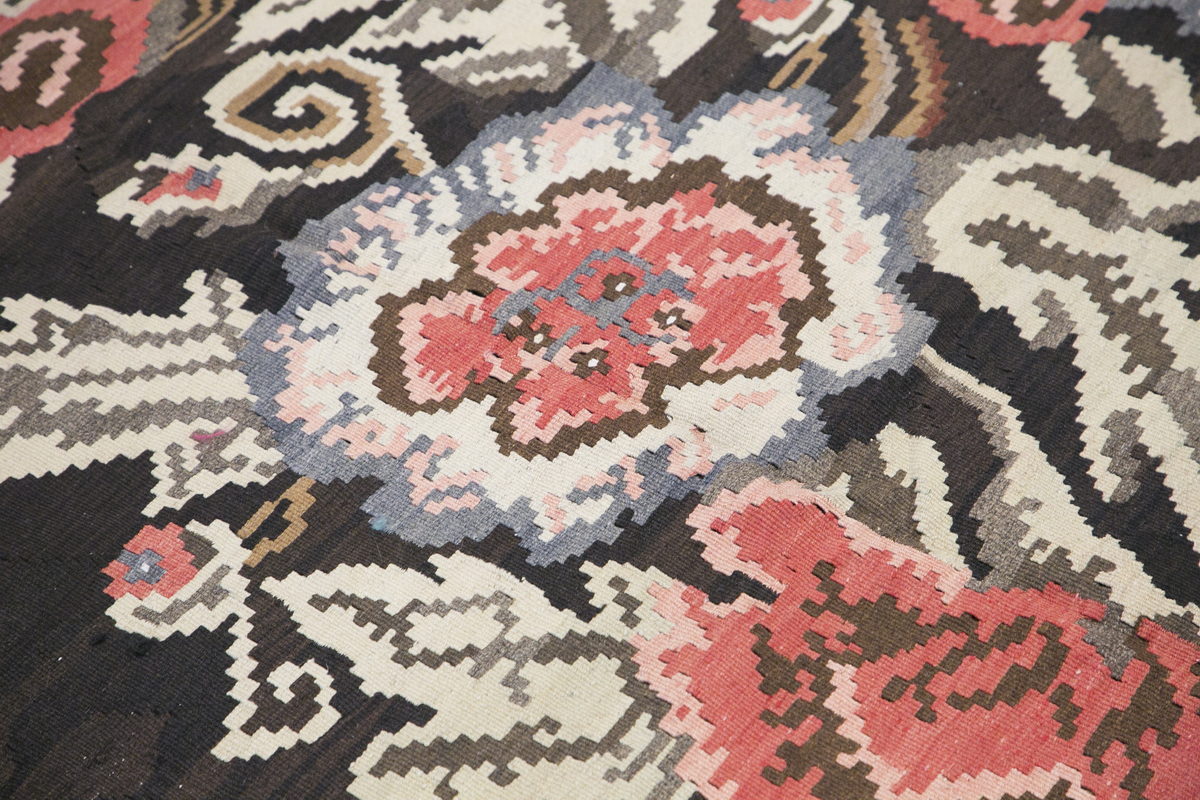 Turkish Moldovian Kilim, 150 x 216 cm / 5 x 7'1 feet