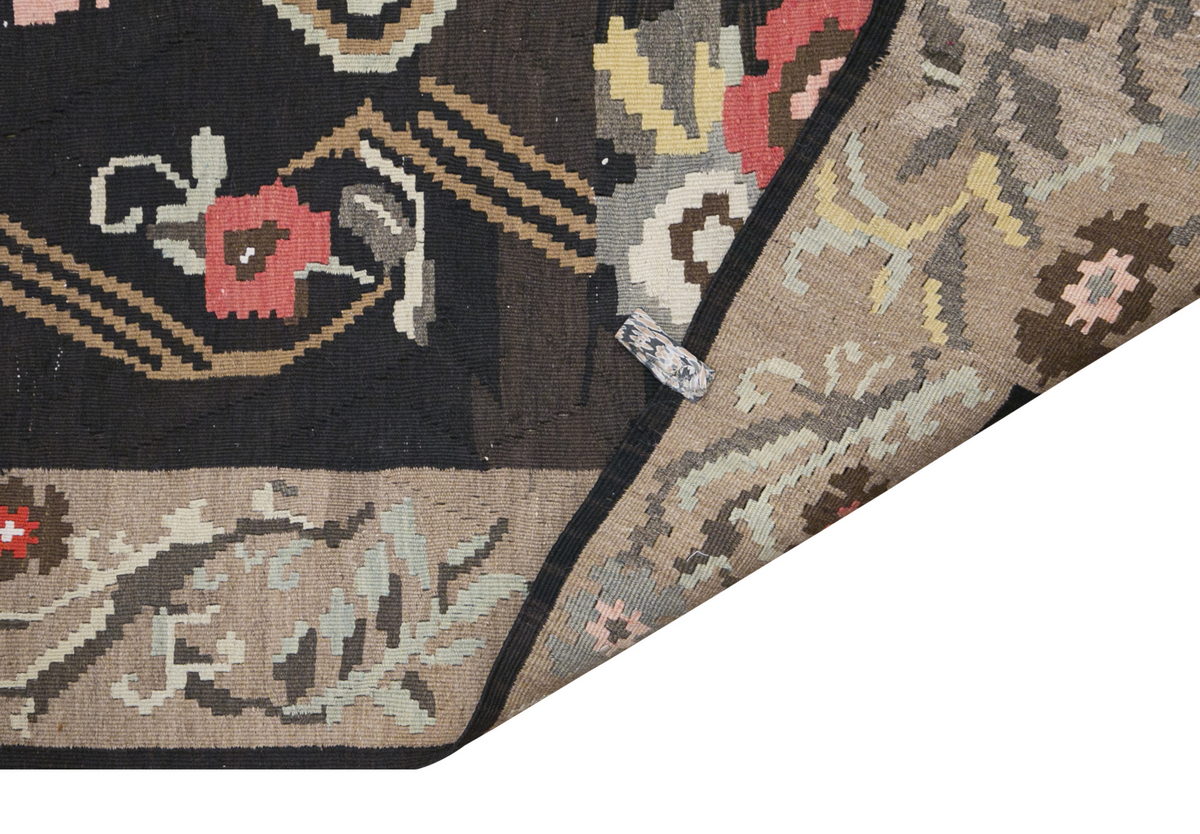 Turkish Moldovian Kilim, 150 x 216 cm / 5 x 7'1 feet
