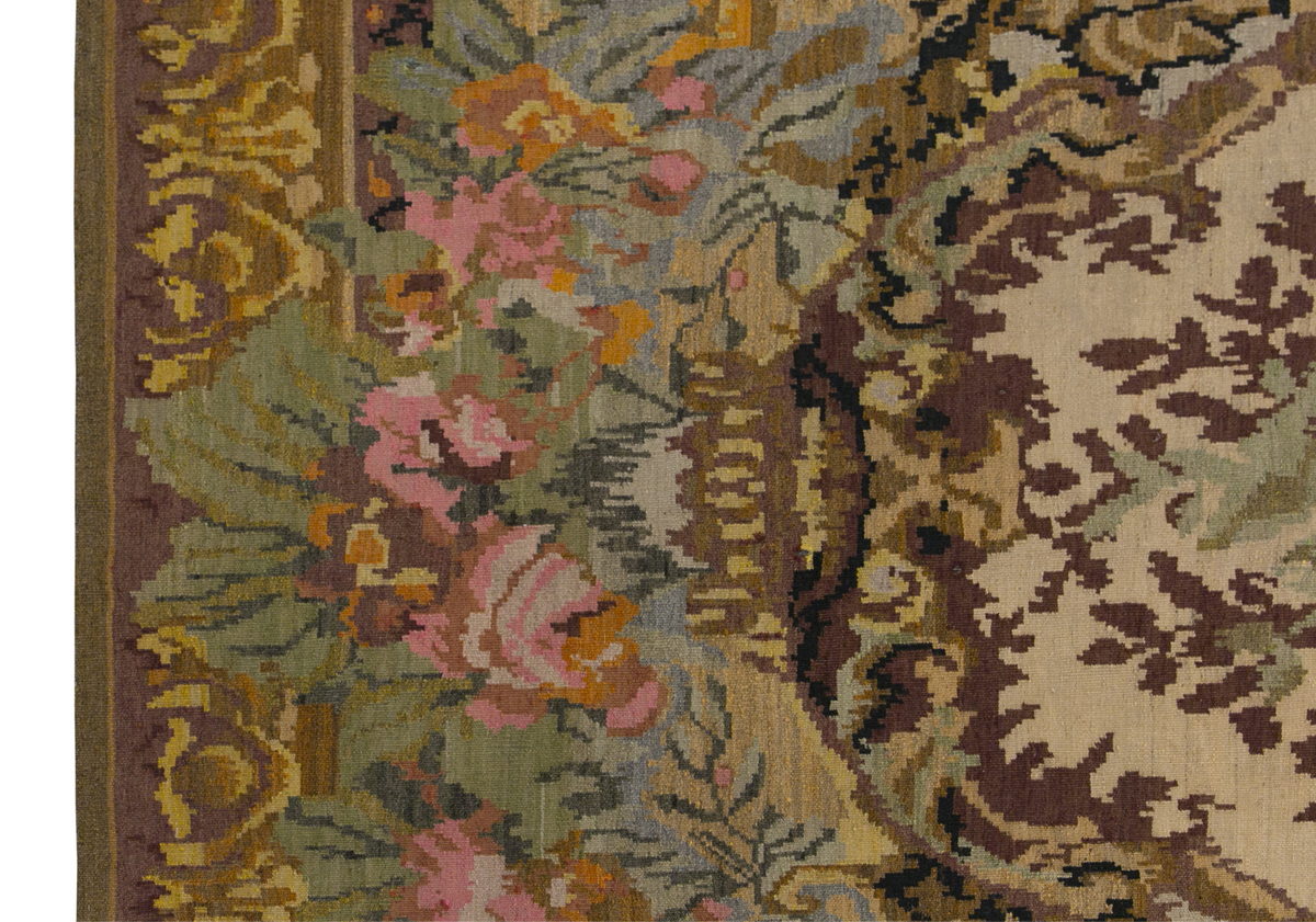 Turkish Moldovian Kilim, 203 x 325 cm / 6'8 x 10'8 feet