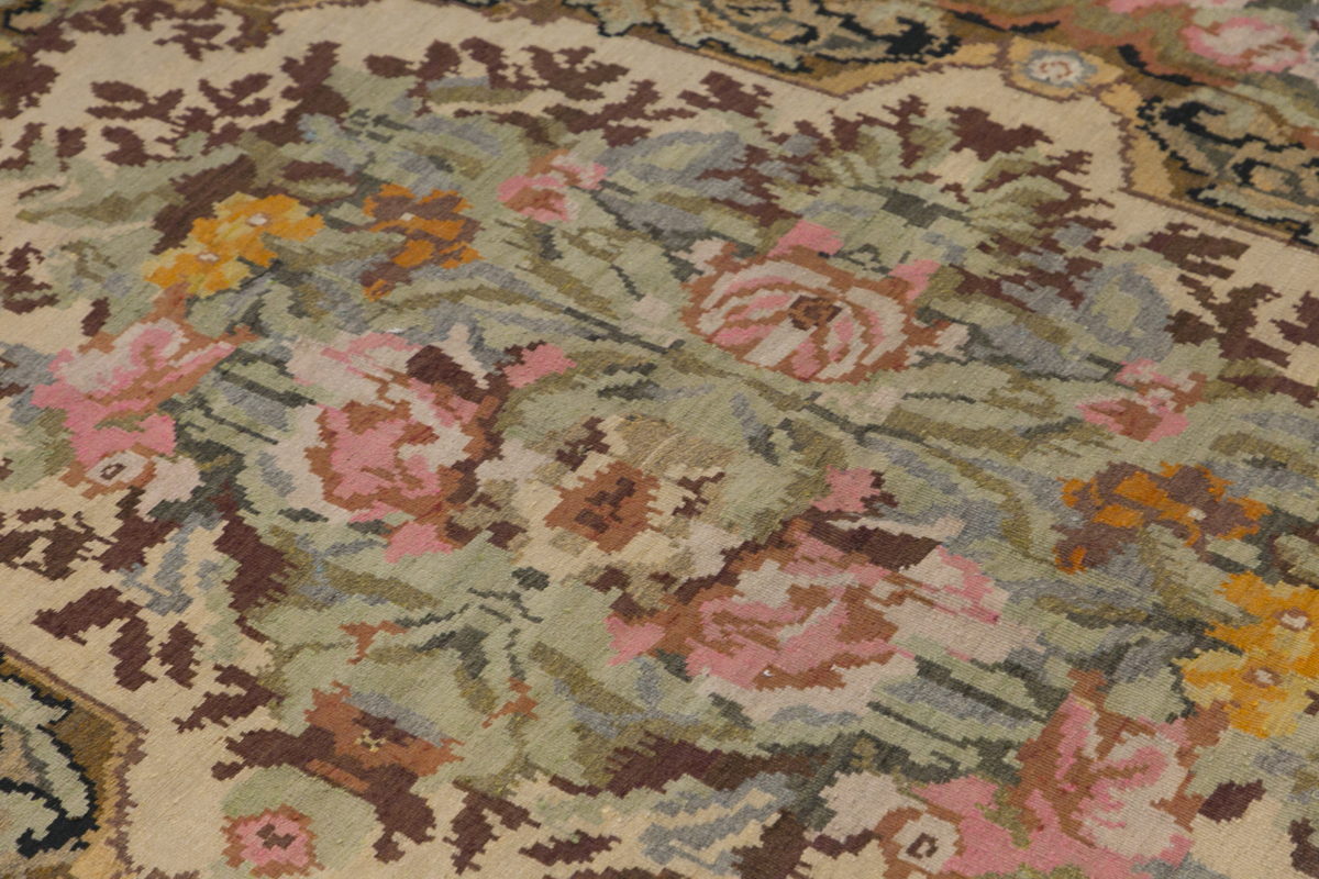 Turkish Moldovian Kilim, 203 x 325 cm / 6'8 x 10'8 feet