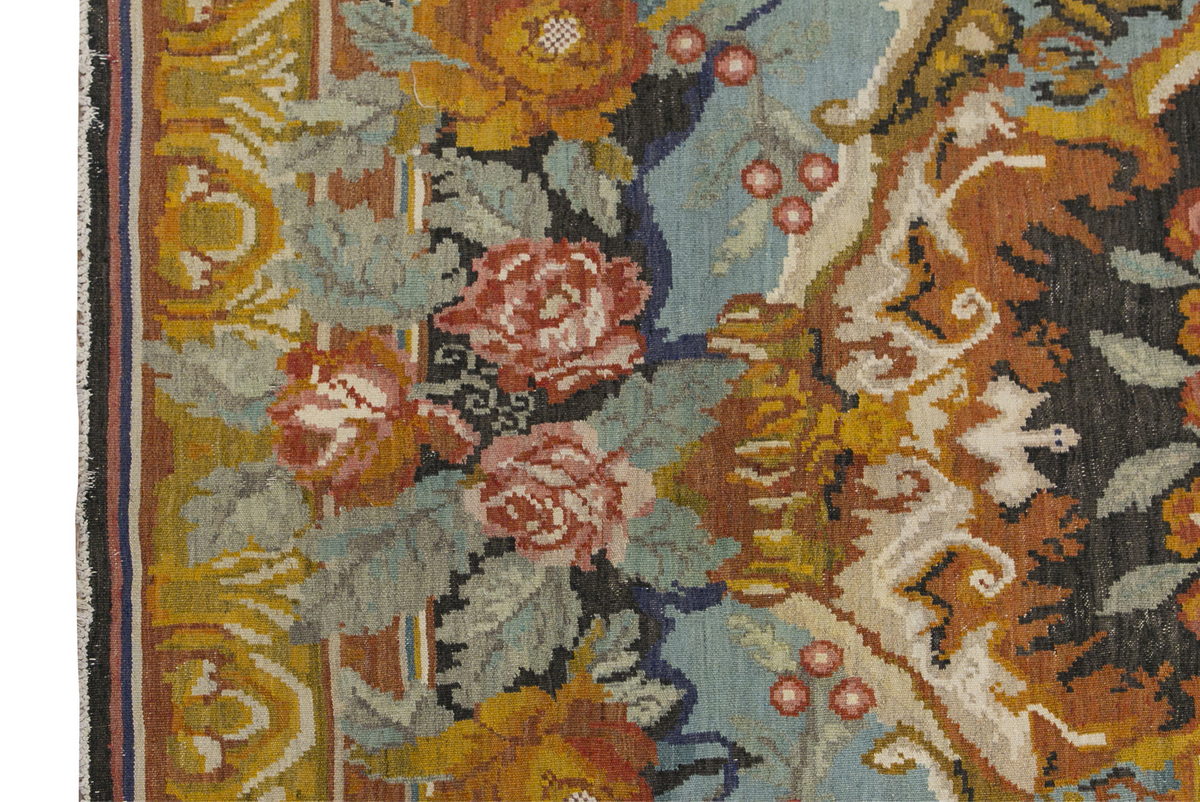 Turkish Moldovian Kilim, 215 x 350 cm / 7 x 11'6 feet