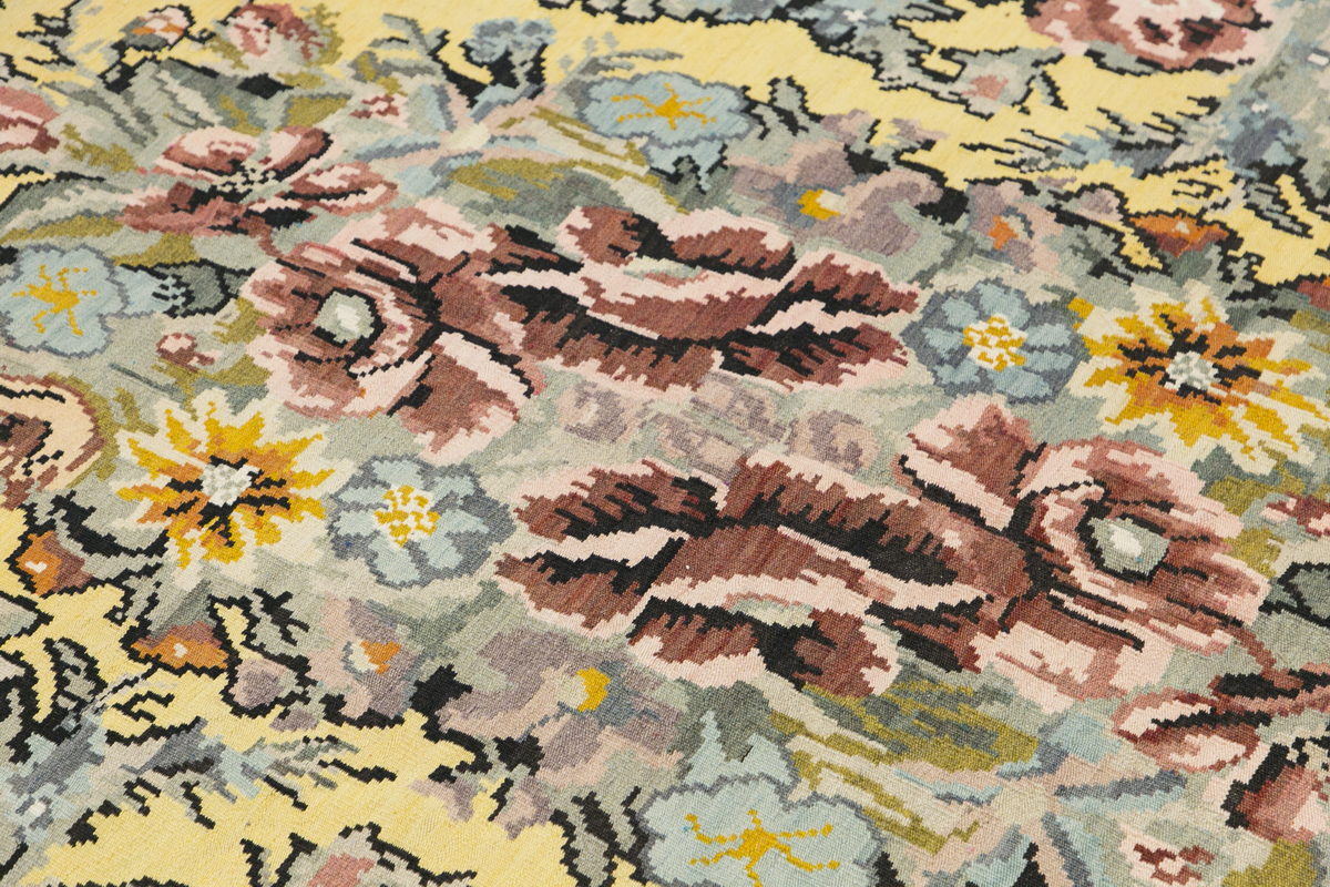 Turkish Moldovian Kilim, 220 x 350 cm / 7'3 x 11'6 feet