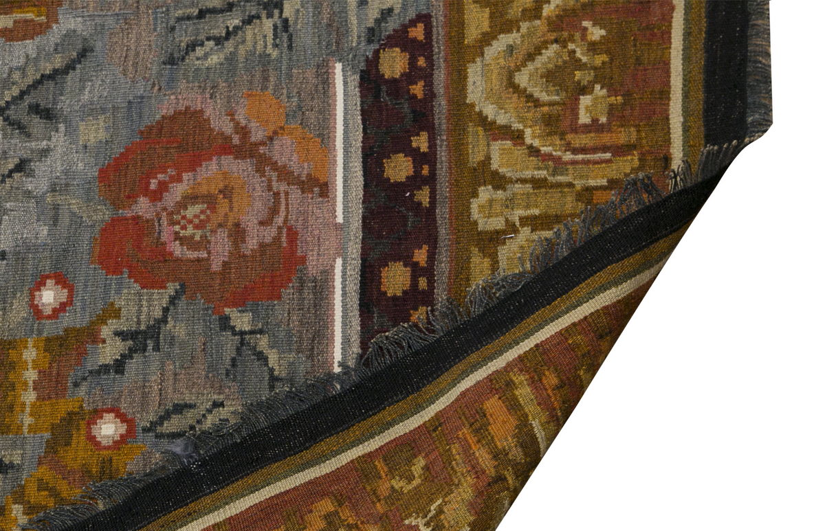 Turkish Moldovian Rug, 215 x 365 cm / 7 x 12 feet