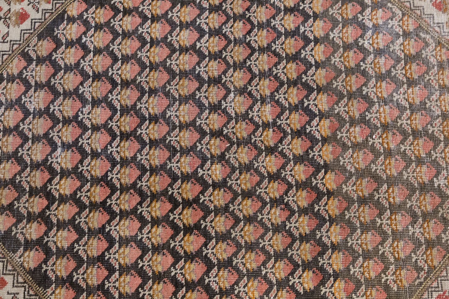 Turkish Oushak Rug | 135x211 cm (4.4 x 6.9 ft)