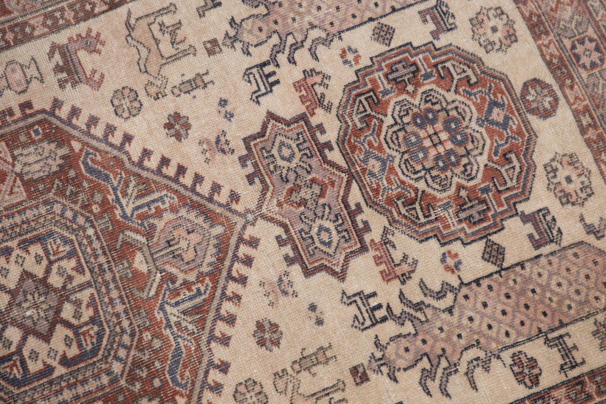 Turkish Rug, Vintage Rug, 3'10 x 5'10 feet / 116 x 178 cm