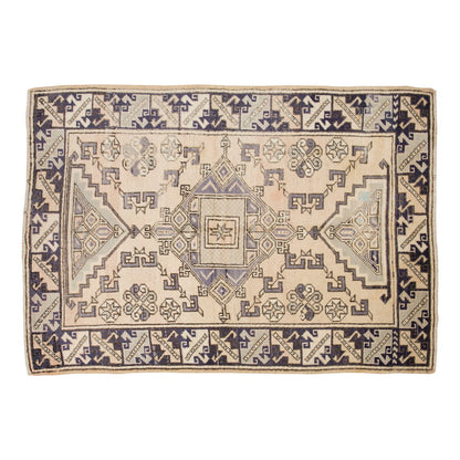 Turkish Rug, Vintage Rug, 4'5 x 6'1 feet / 134 x 187 cm