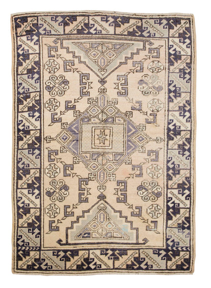 Turkish Rug, Vintage Rug, 4'5 x 6'1 feet / 134 x 187 cm