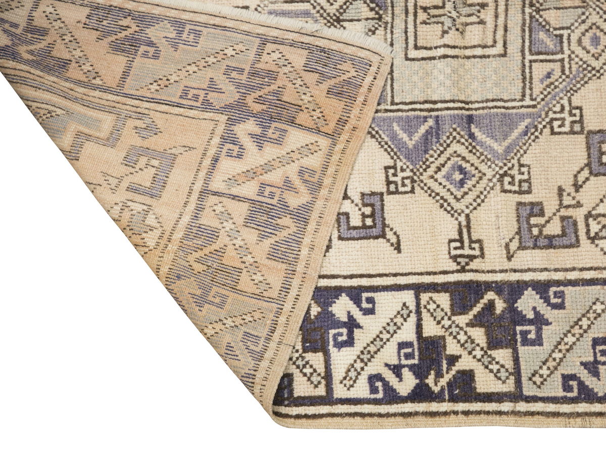 Turkish Rug, Vintage Rug, 4'5 x 6'1 feet / 134 x 187 cm