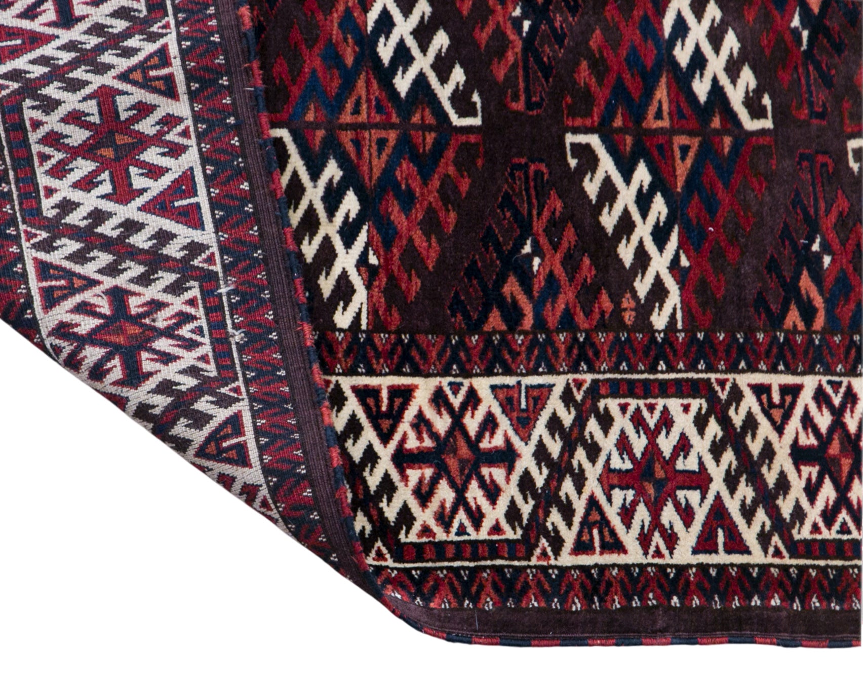 Turkish Vintage Rug 7'3" x 9'8" (221x295 cm)