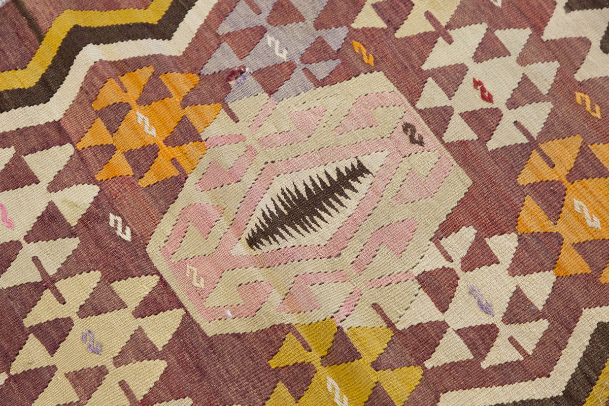 Vintage 1950s Konya Kilim Rug,  81 x 120 cm = 2.8 x 3.1 ft