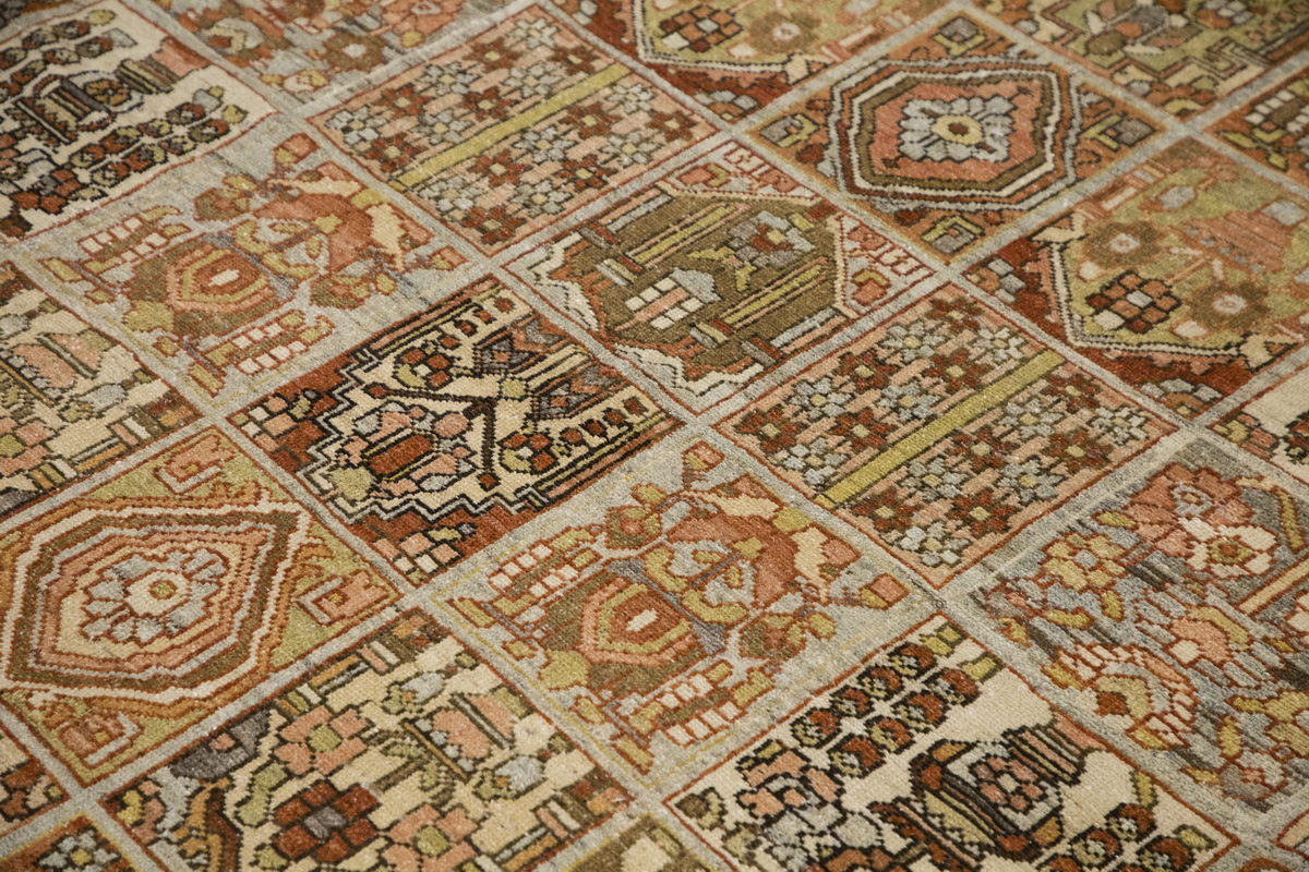 Vintage Large Turkish Rug – 255x350 cm / 8.4x11.5 ft