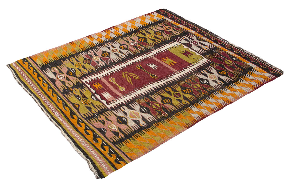 Vintage Akviran Kilim,  103 x 131 cm, 3.4 x 4.3 ft