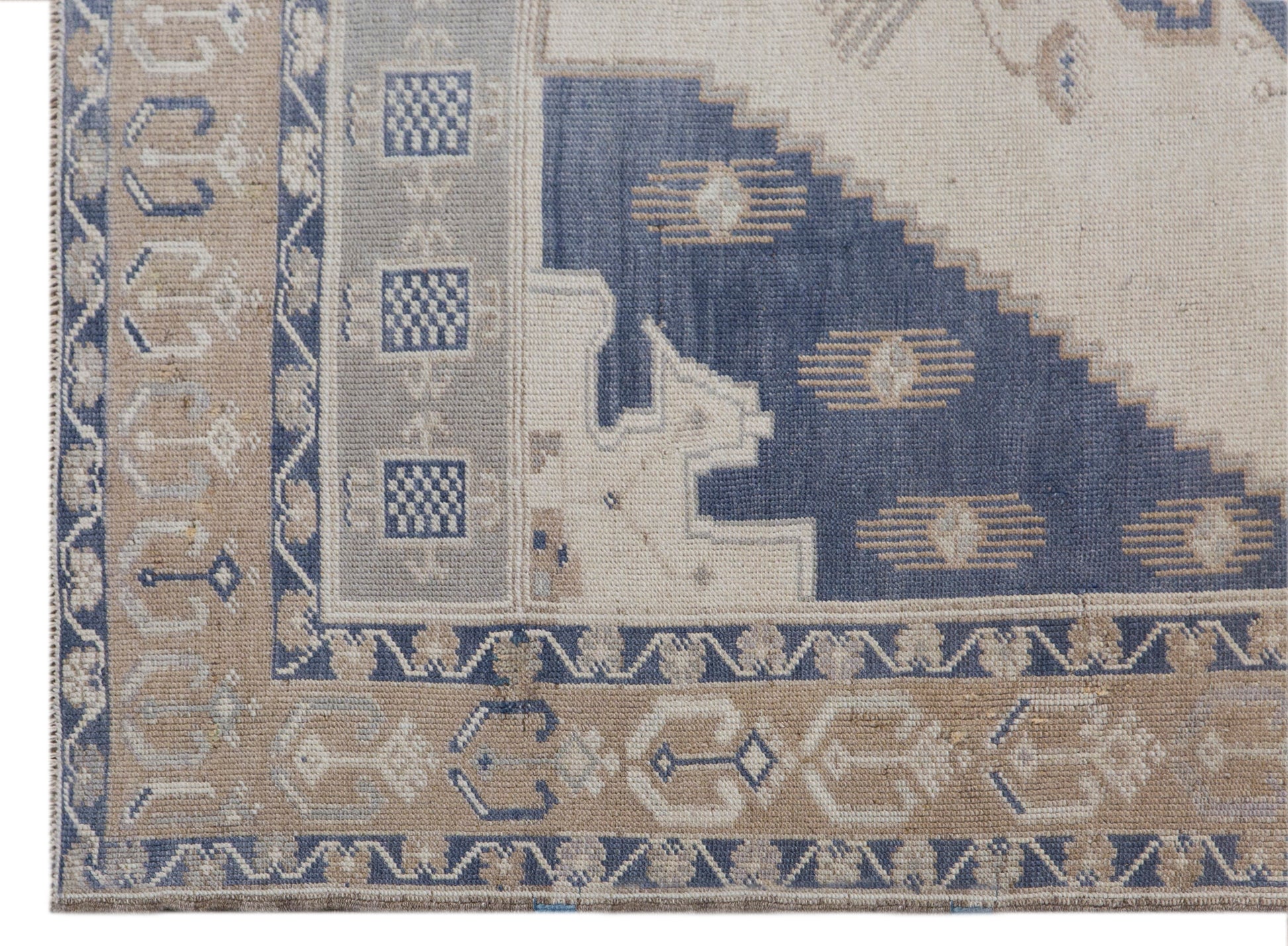 Vintage Anatolian Rug 4'11" x 8'10" (150x270 cm)