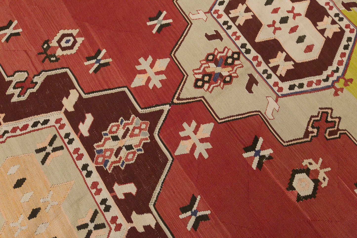 Vintage Antique Bessarabian Kilim, 255 x 345 cm / 8.4 x 11 ft