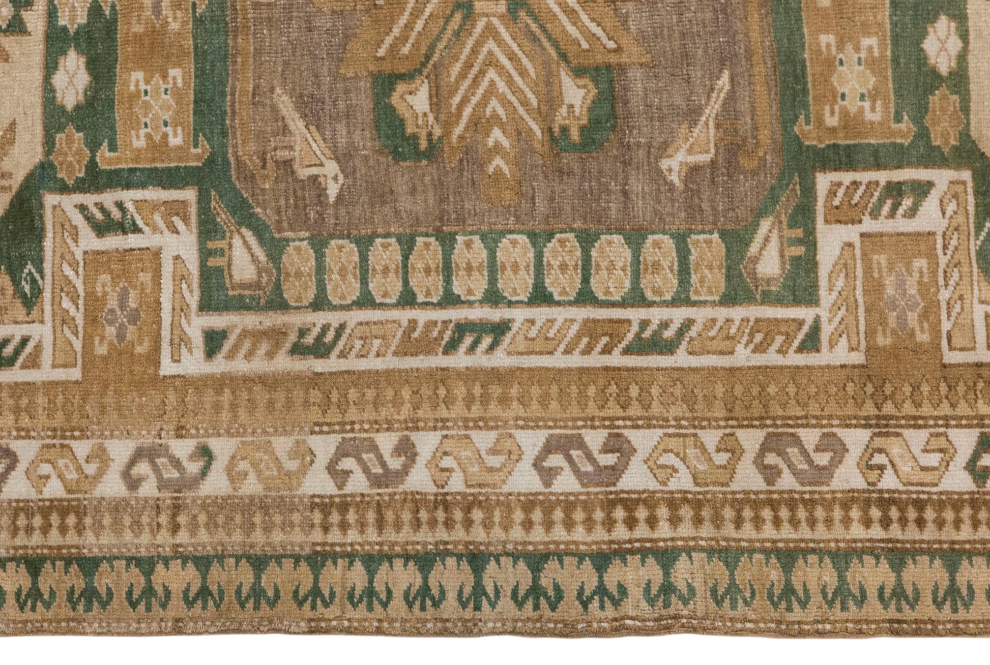 Vintage Handwoven Wool Rug, 165 x 246 cm / 5.4 x 8.1 ft