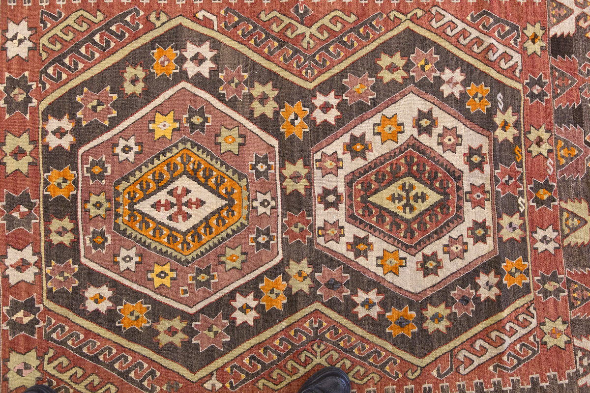 Vintage Hotamış Türkmen Rug, 127 x 171 cm, 4.2 x 5.7 ft