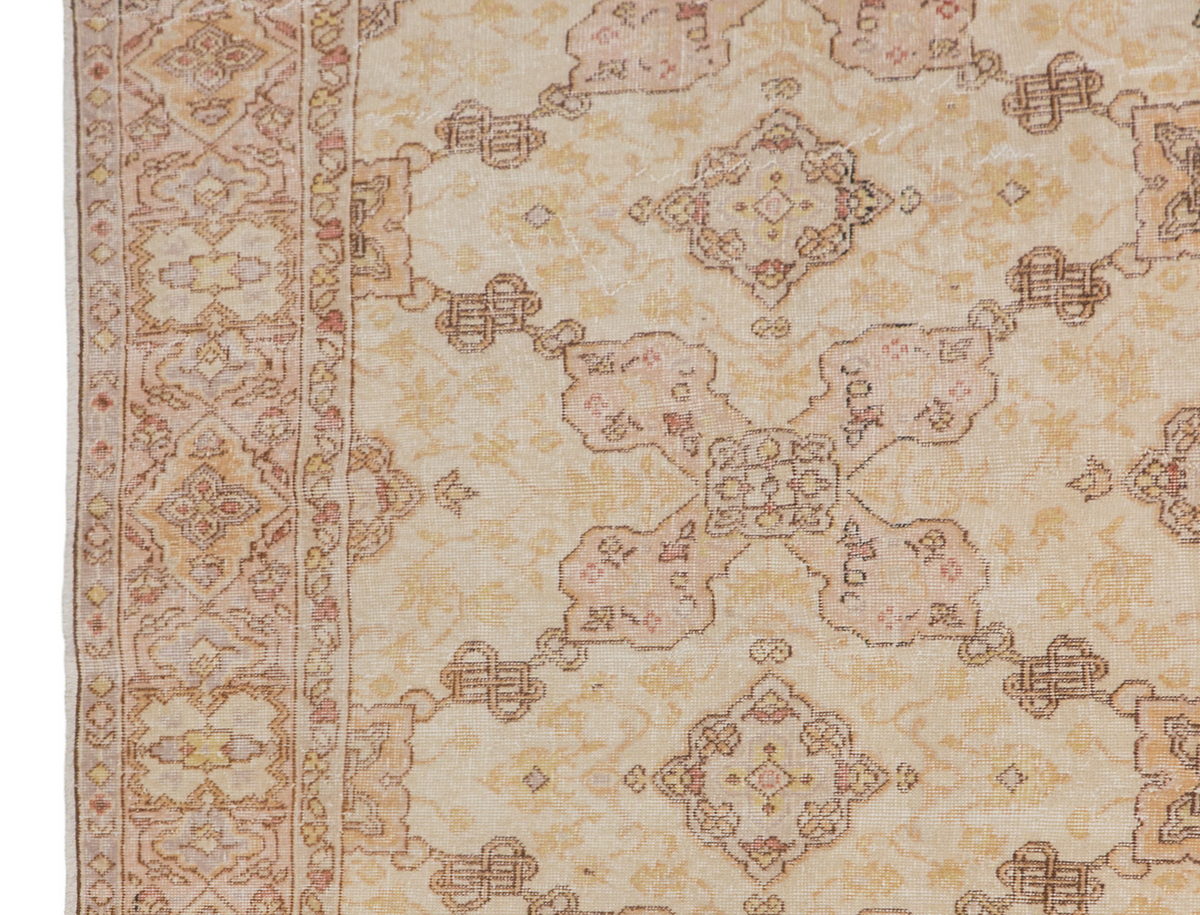 Vintage Isparta Wool Rug 6'7"x9'9" | Handwoven Turkish Rug