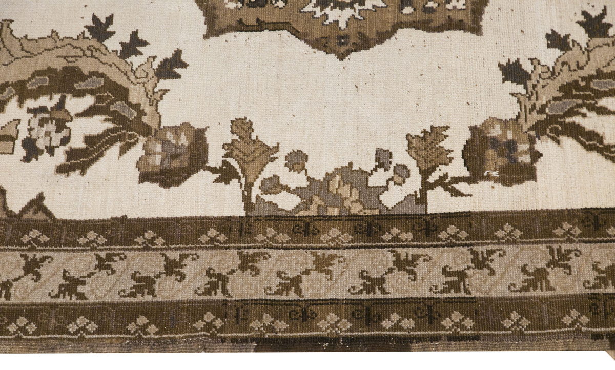Vintage Kars Rug, 6'5 x 9'1 ft / 195 x 278 cm