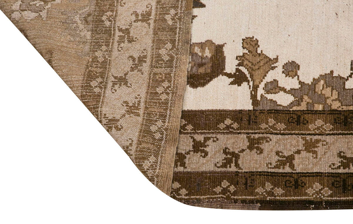Vintage Kars Rug, 6'5 x 9'1 ft / 195 x 278 cm