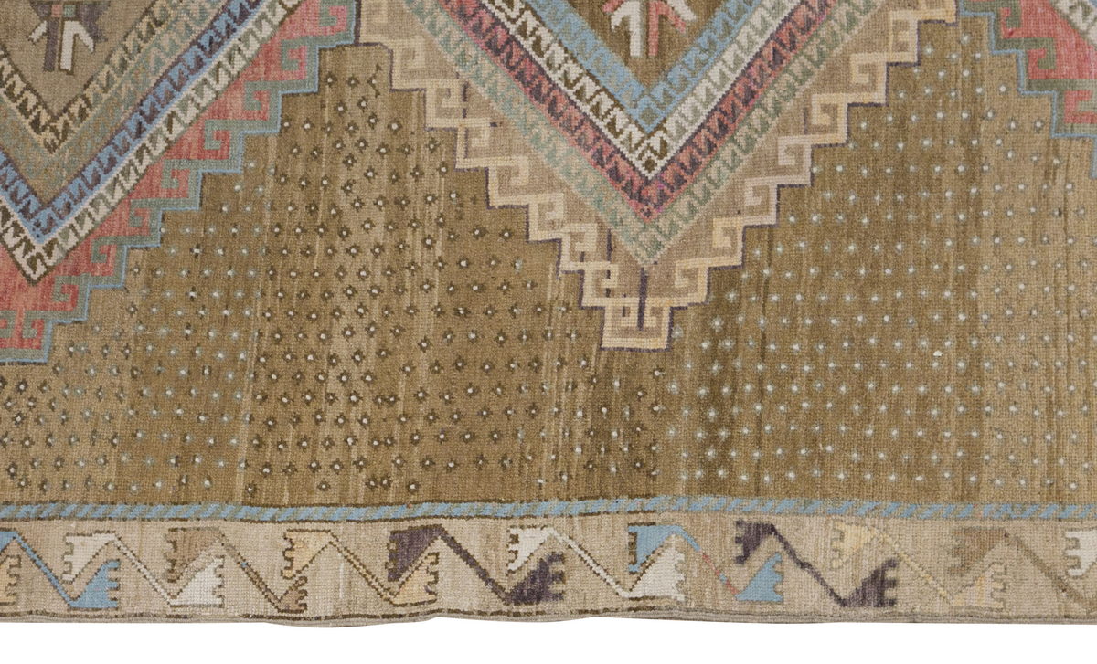 Vintage Kars Rug, 7'5 x 11 ft / 227 x 335 cm
