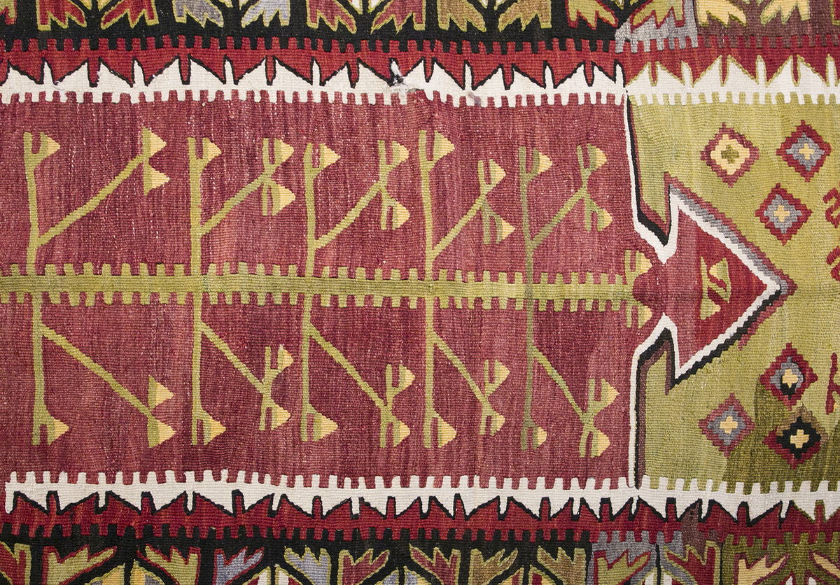 Vintage Konya Akviran Kilim, 96 x 112 cm, 3.1 x 3.8 ft
