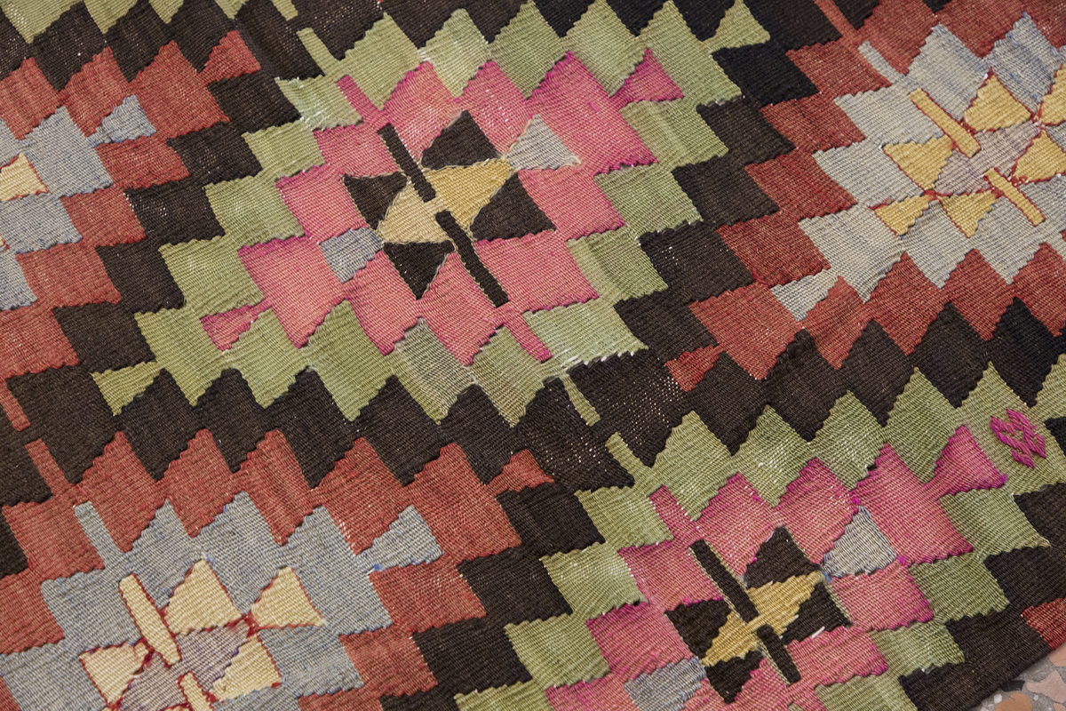 Vintage Konya Kilim Rug, 85 x 130 cm =  2.9 x 4.3