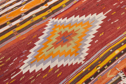 Vintage Large Afyon Kilim, 170 x 234 cm / 5.7 x 7.8 ft Kilim