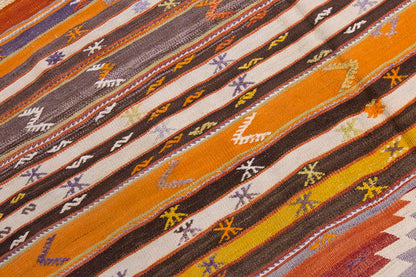 Vintage Large Afyon Kilim, 170 x 234 cm / 5.7 x 7.8 ft Kilim