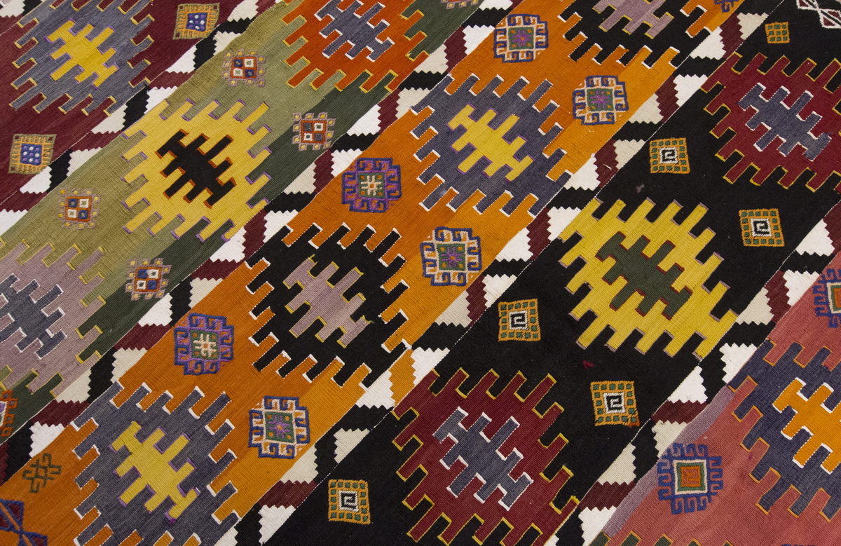 Vintage Large Afyon Kilim, 180 x 332 cm / 6 x 11 ft Kilim