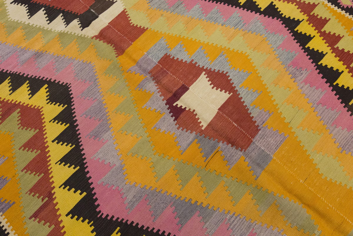 Vintage Large Afyon Kilim, 199 x 324 cm / 6.6 x 10.8 ft Kilim