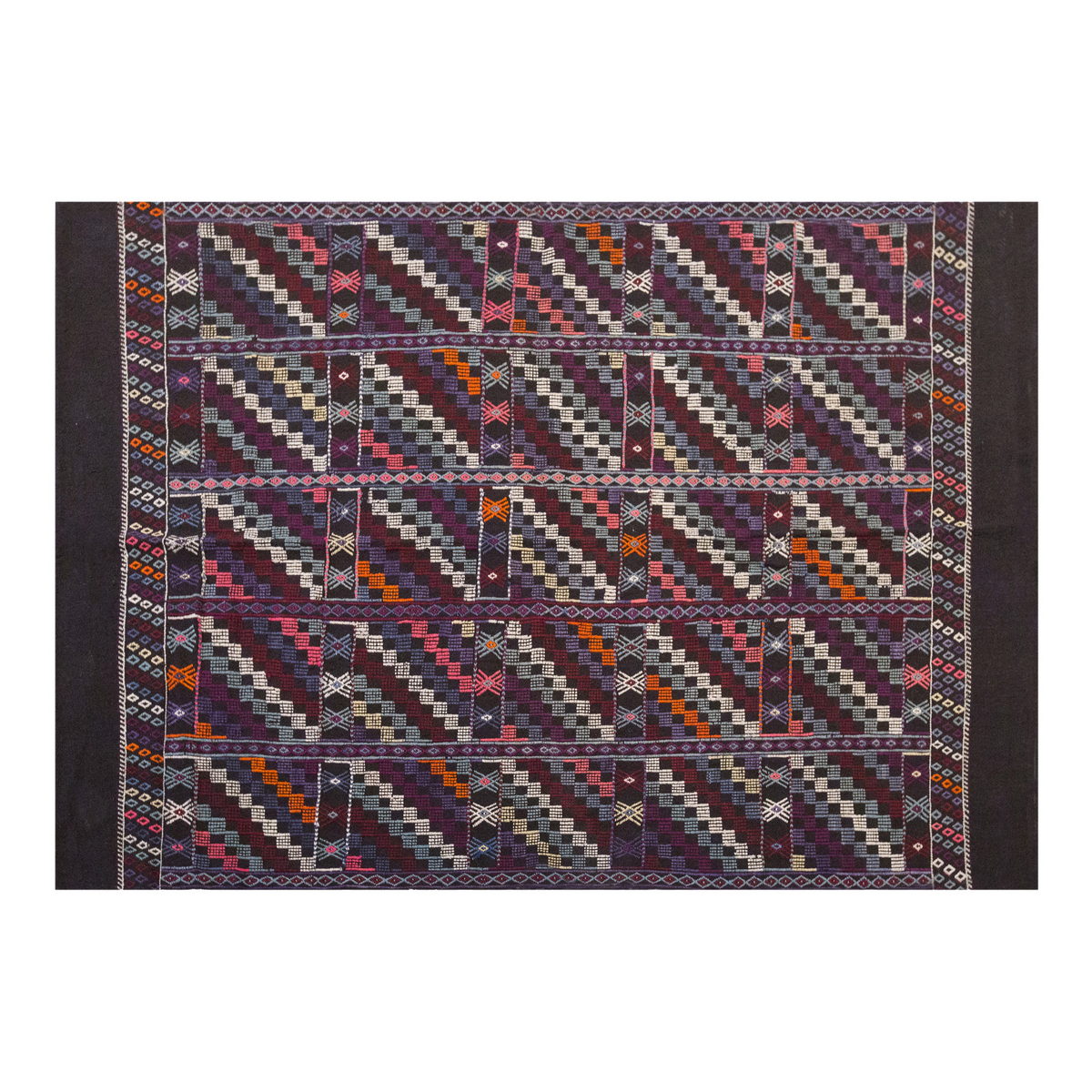 Vintage Large Cicim Rug, 139 x 200 cm /4.7 x 6.7 feet