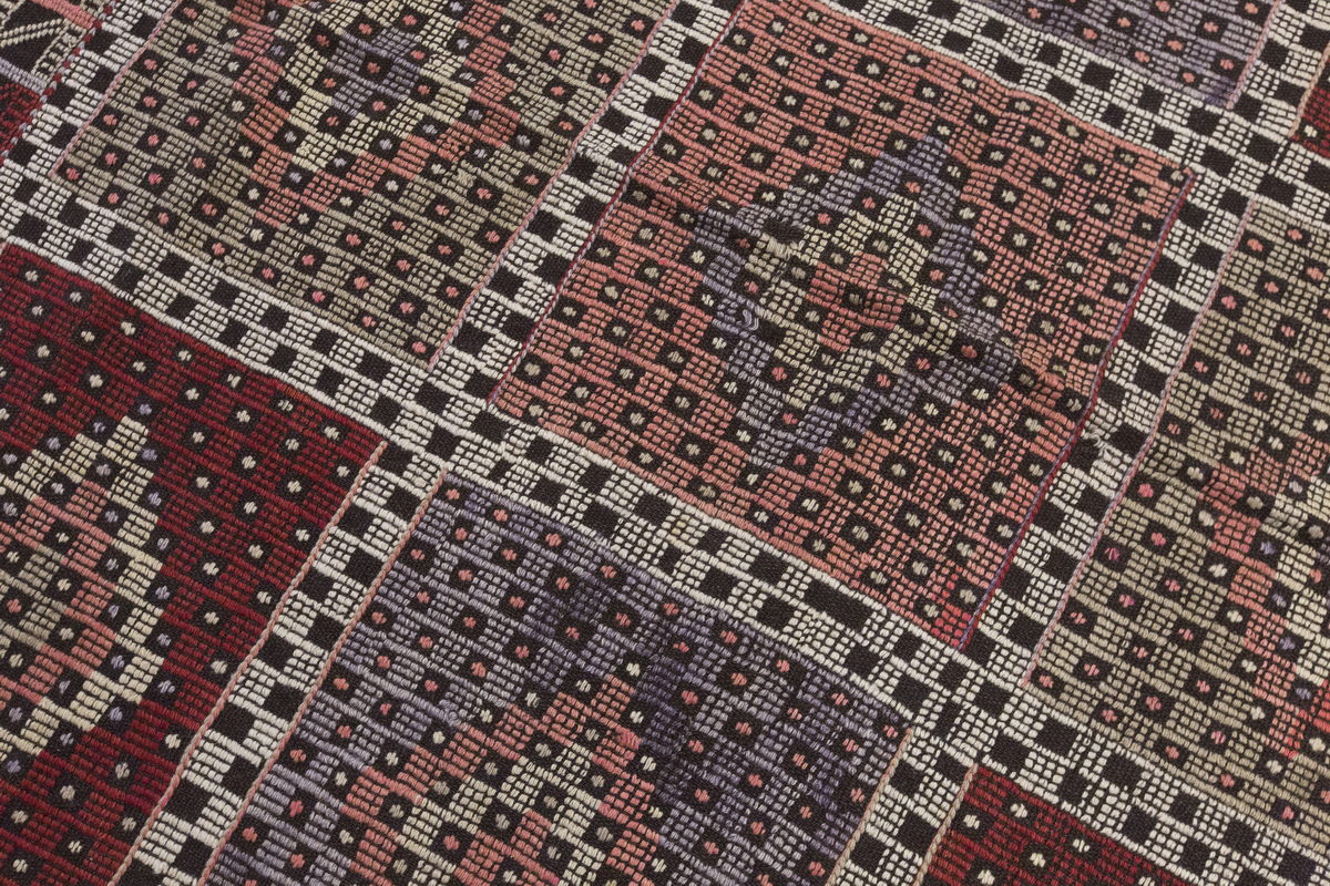 Vintage Large Cicim Rug, 162 x 197 cm / 5.4 x 6.6 feet