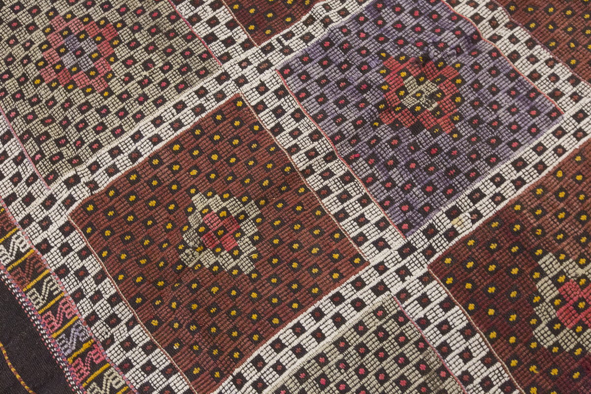 Vintage Large Cicim Rug, 164 x 208 cm / 5.5 x 7 feet