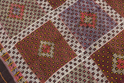 Vintage Large Cicim Rug, 164 x 208 cm / 5.5 x 7 feet