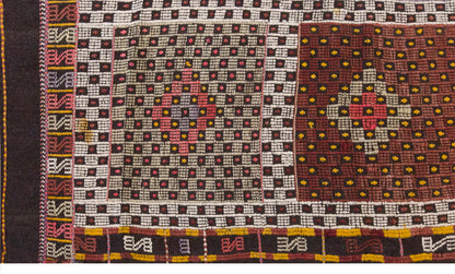 Vintage Large Cicim Rug, 164 x 208 cm / 5.5 x 7 feet