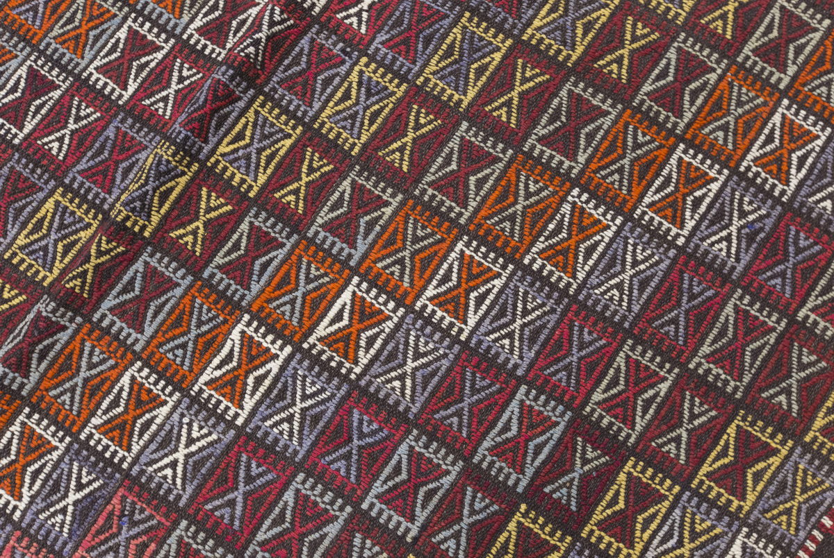 Vintage Large Cicim Rug, 167 x 194 cm / 5.6 x 6.4 feet