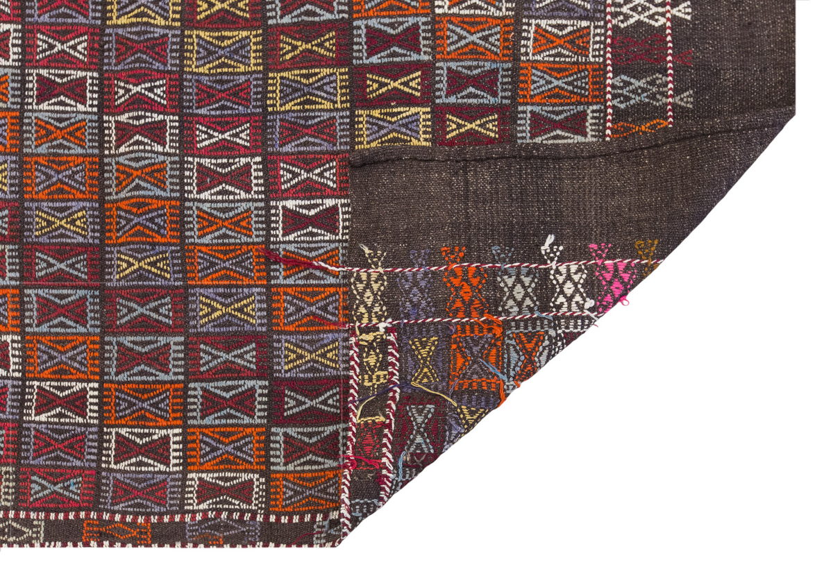 Vintage Large Cicim Rug, 167 x 194 cm / 5.6 x 6.4 feet