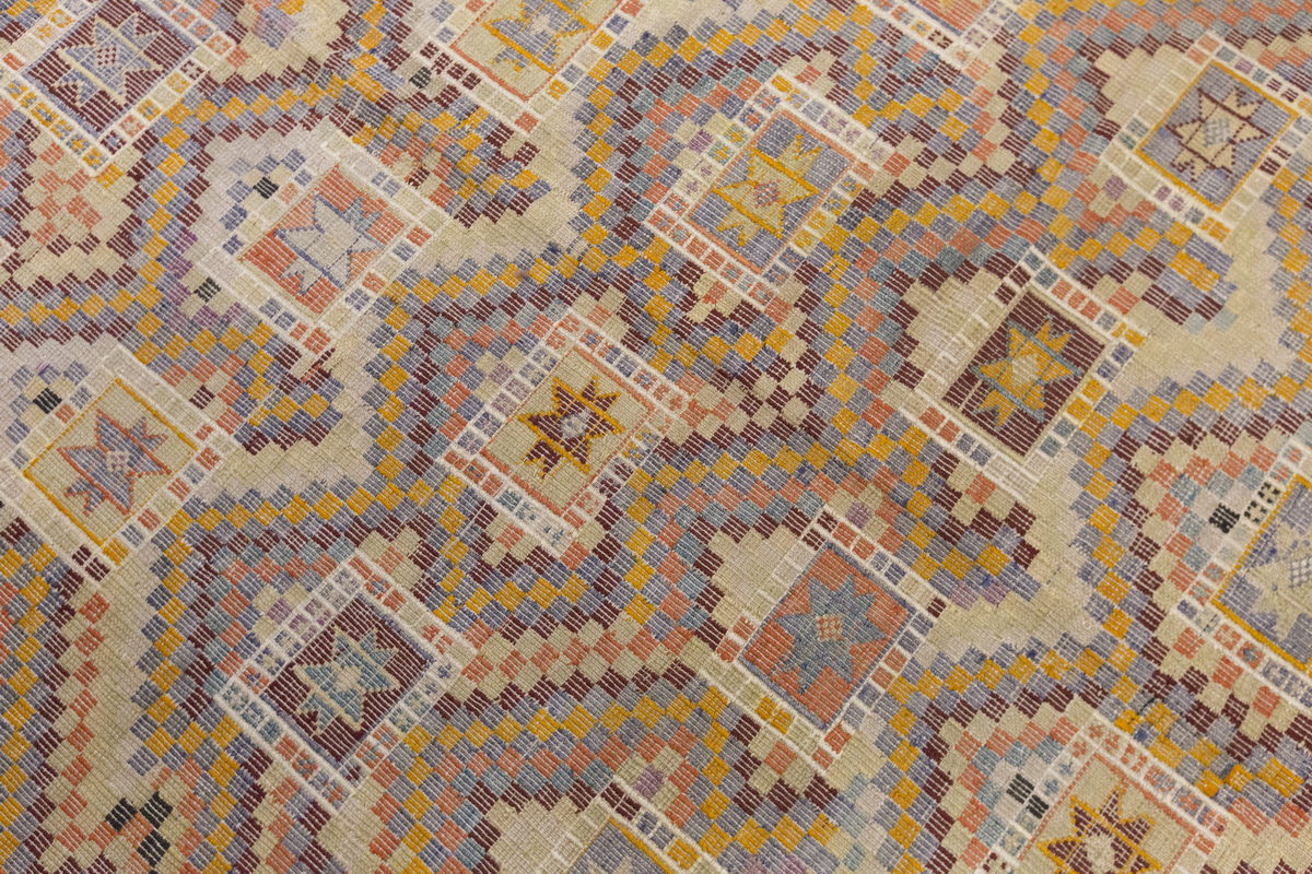 Vintage Large Cicim Rug, 186 x 277 cm / 6.1 x 9.1 feet