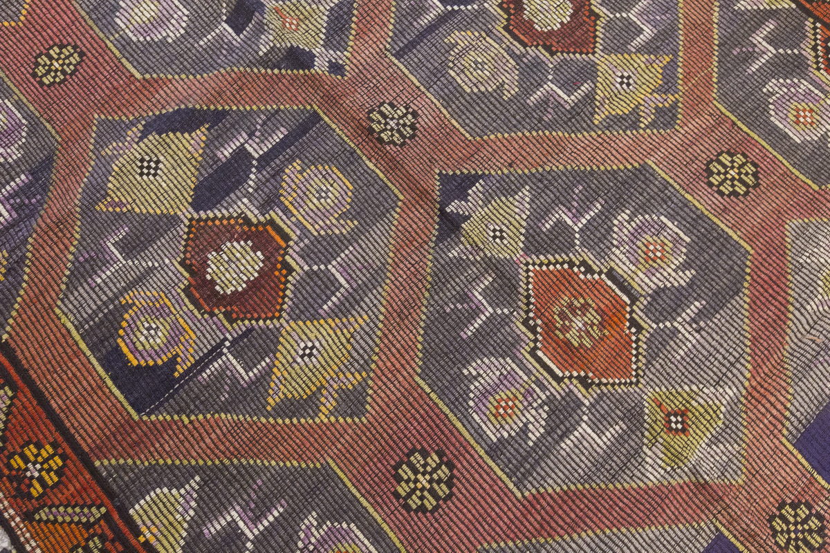 Vintage Large Cicim Rug, 196 x 286 cm / 6.5 x 9.5 feet