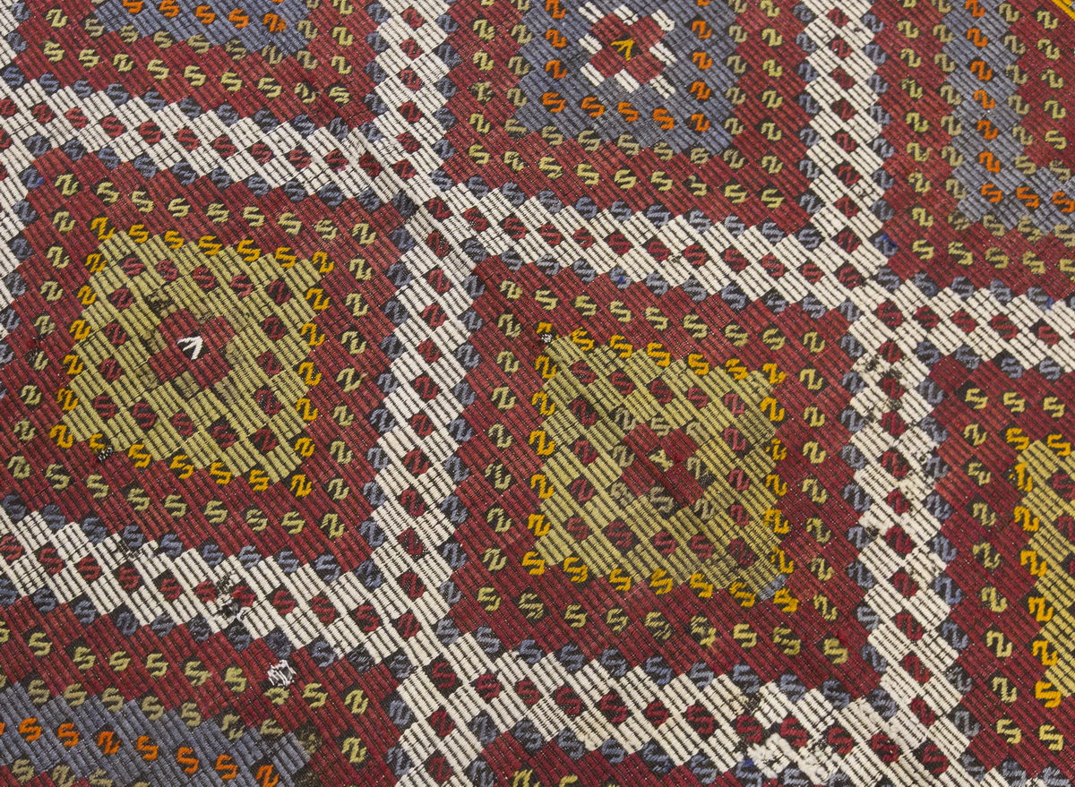 Vintage Large Cicim Rug, 199 x 338 cm / 6.6 x 11.1 feet