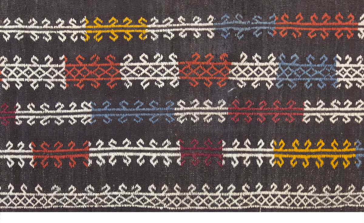 Vintage Large Cicim Rug, 204 x 263 cm 6.8 x 8.8 feet