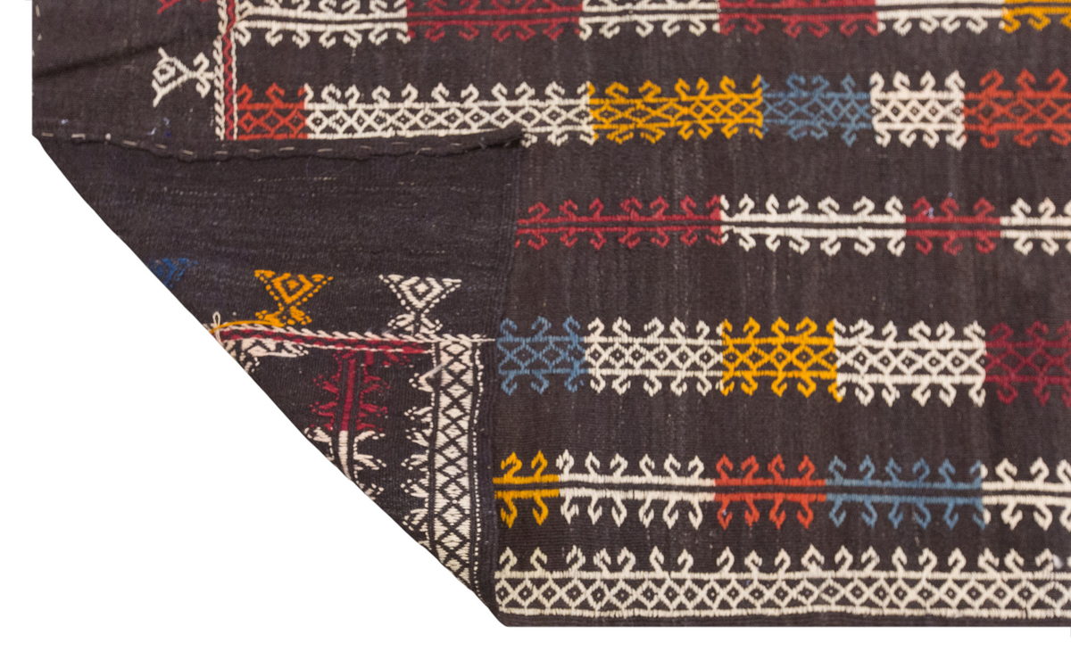 Vintage Large Cicim Rug, 204 x 263 cm 6.8 x 8.8 feet