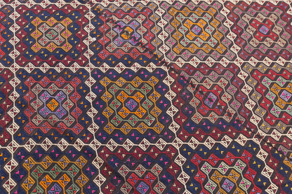 Vintage Large Cicim Rug, 207 x 284 cm / 6.9 x 9.4 feet